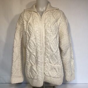SISANDINA Handcrafted Wool Chunky Sweater Jacket Women’s size large from Ecuador